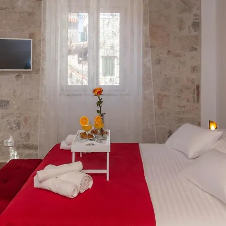 Luxury Rustic Chic Πανσιόν 4*