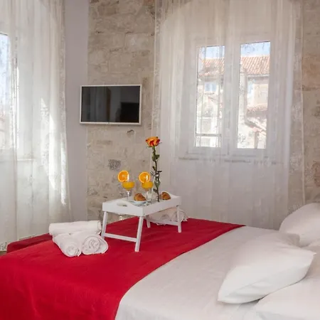 Luxury Rustic Chic بيت ضيافة 4*