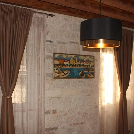 Luxury Rustic Chic بيت ضيافة 4*