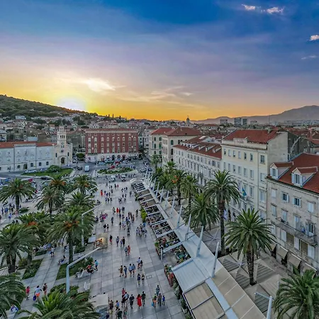 بيت ضيافة Luxury Rustic Chic سبليت