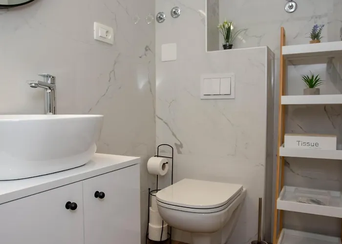 Luxury Rustic Chic 4* Split