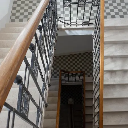 Pensión Luxury Rustic Chic Split