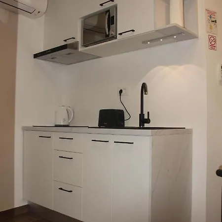 Luxury Rustic Chic Split