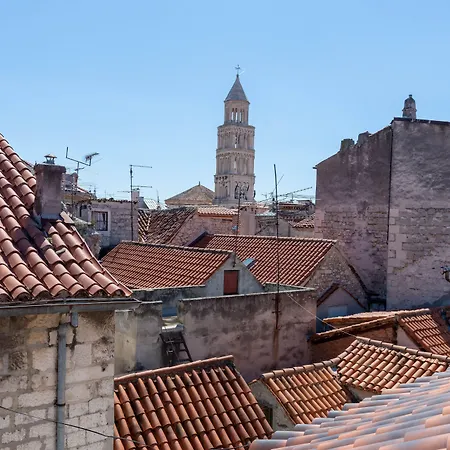 Konukevi Luxury Rustic Chic