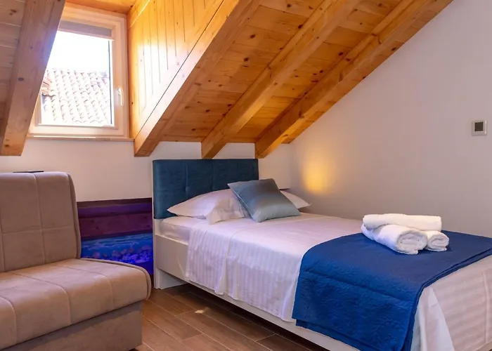 Luxury Rustic Chic בית הארחה 4*