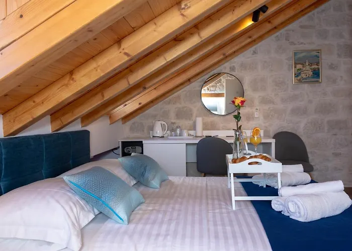 Luxury Rustic Chic Pensionat Split