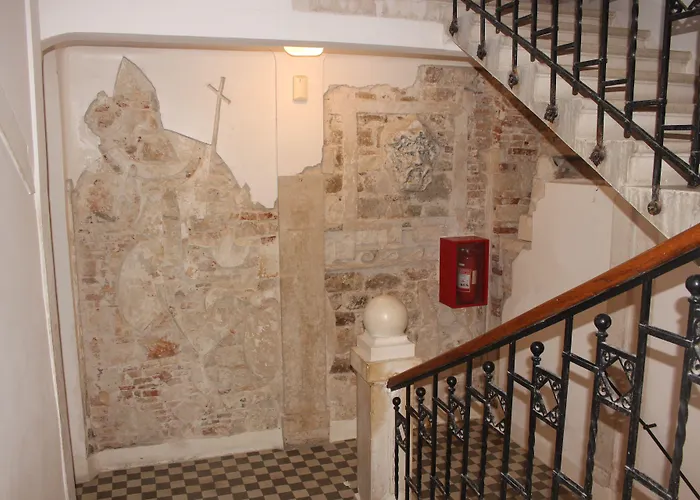 Luxury Rustic Chic Pensionat 4*