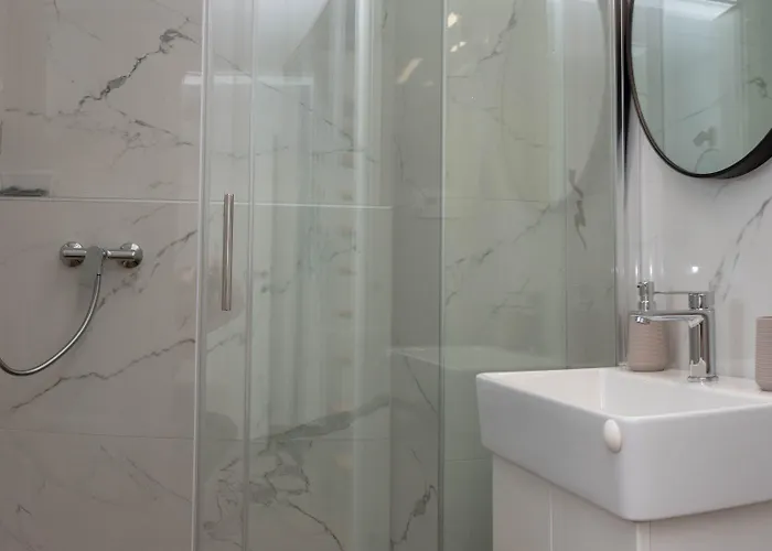 Luxury Rustic Chic 4*