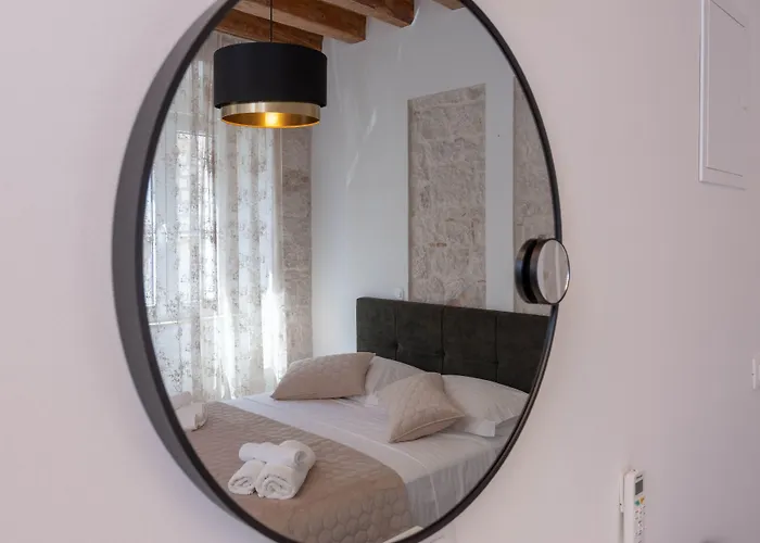 Luxury Rustic Chic בית הארחה 4*