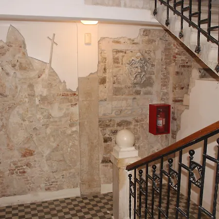Luxury Rustic Chic Affittacamere 4*